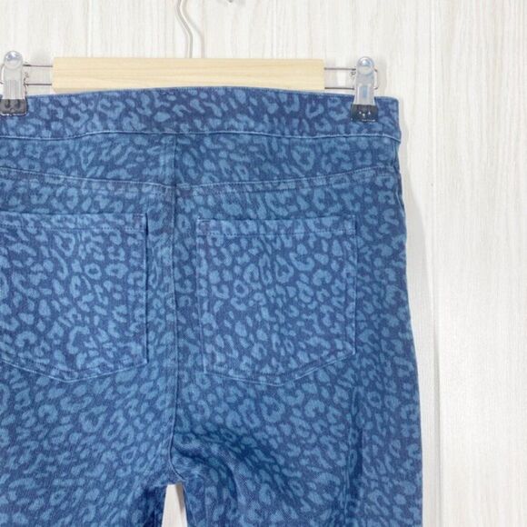 Spanx | Jean-Ish Legging In Denim Leopard Medium - Picture 4 of 8